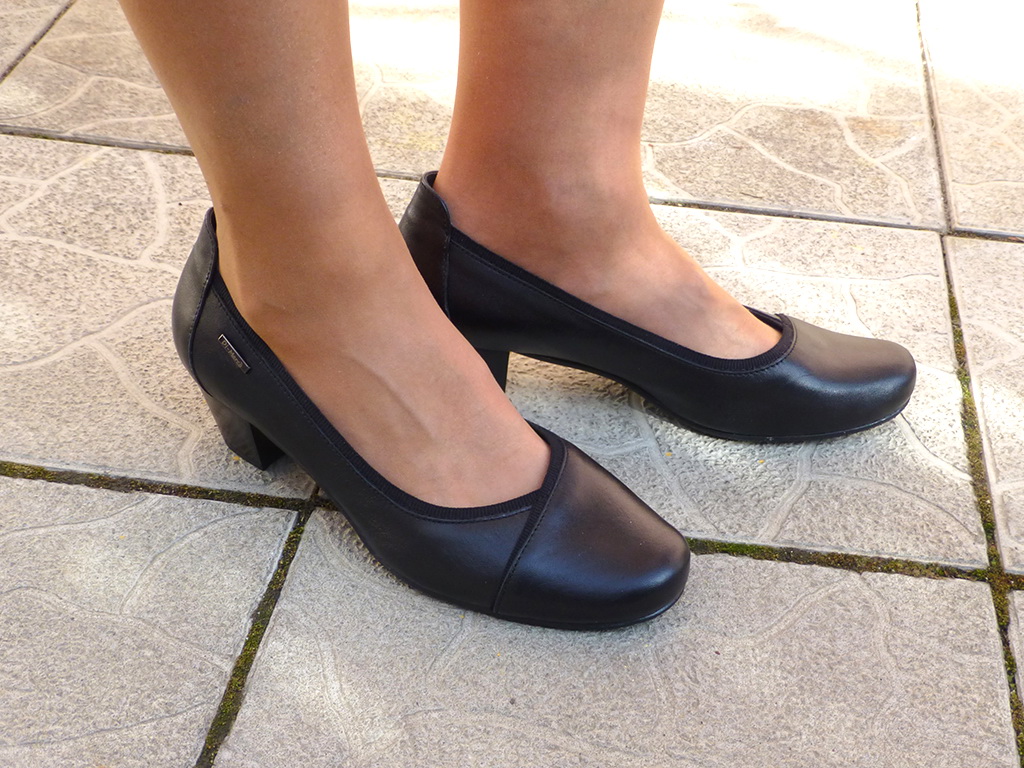 Dámské kožené lodičky Aldex černé P86