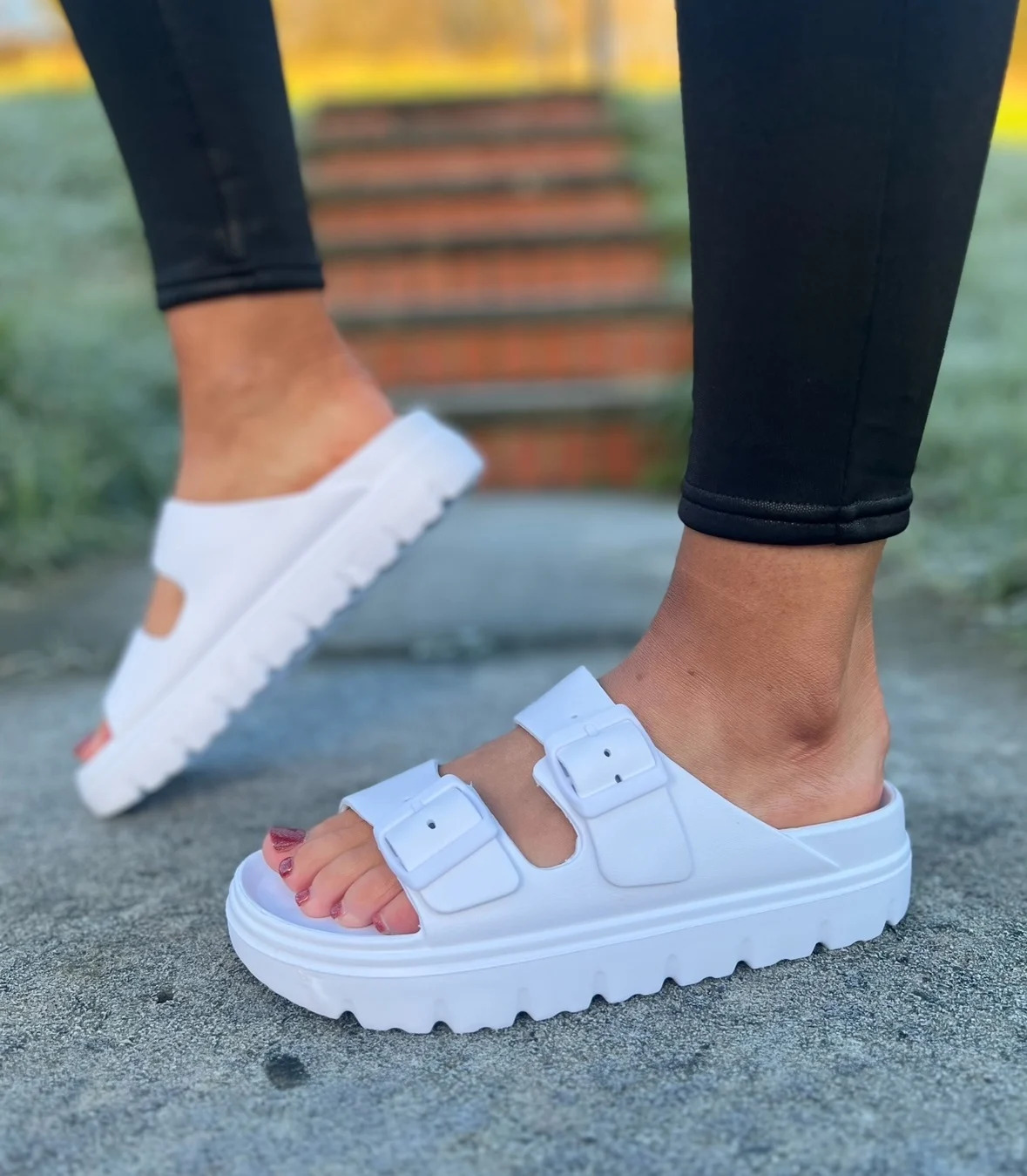 Gumové zdravotní pantofle bílé XTI 1425