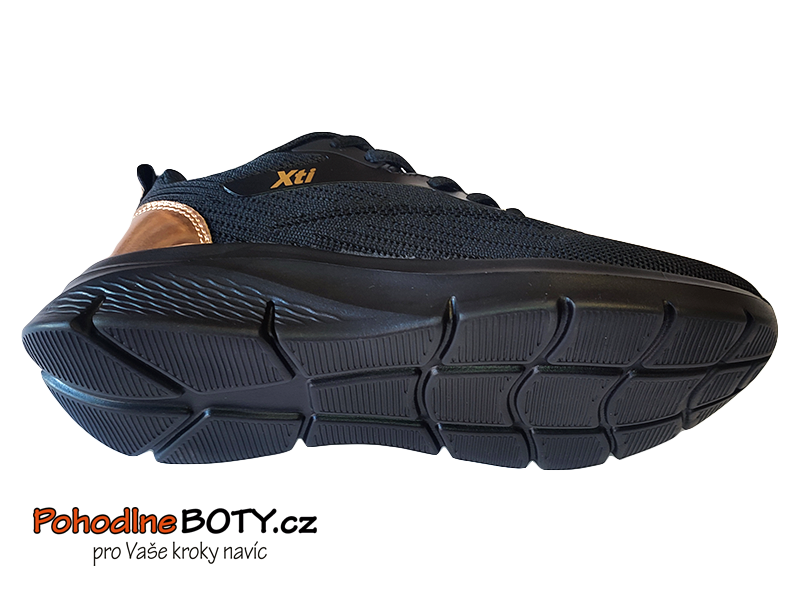 Dámské pohodlné tenisky černé XTI 145170